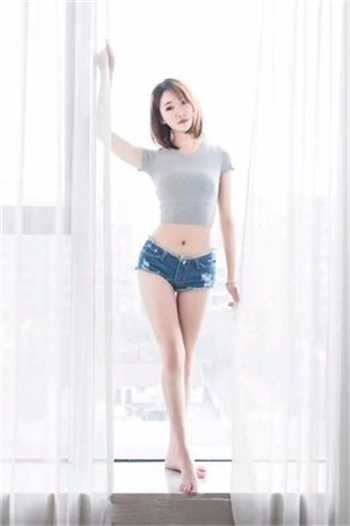 满月之夜灌尿