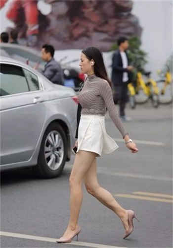 抖音上很火的刘儿