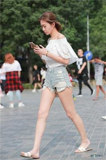 女房东收租动漫名字