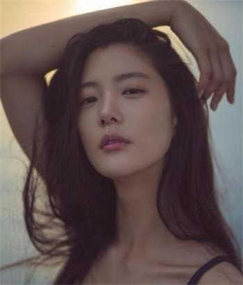 宝贝腿再张开些