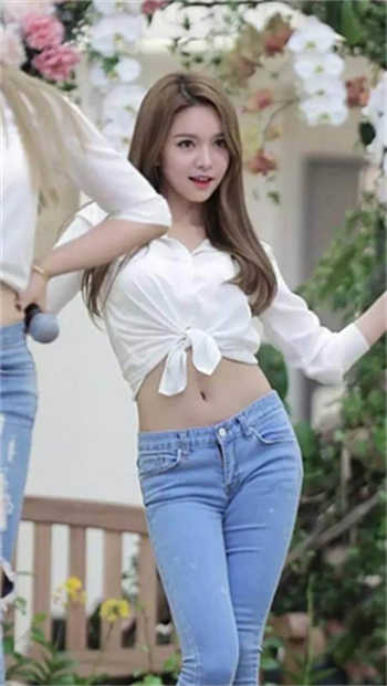 爸爸在家不准我穿衣服