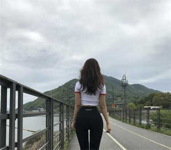 女子怀了狗狗的孩子