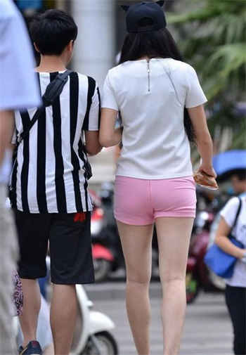 扮孕露胎头视频慕孕吧