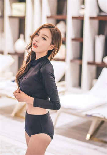 在求生游戏谈恋爱宝书网