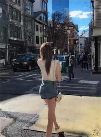 冯提莫最开始的样子