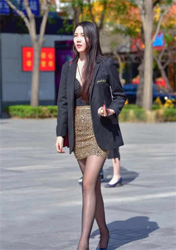 快手韩婧格打扑克原视频