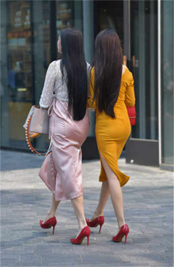 一女多夫同时上
