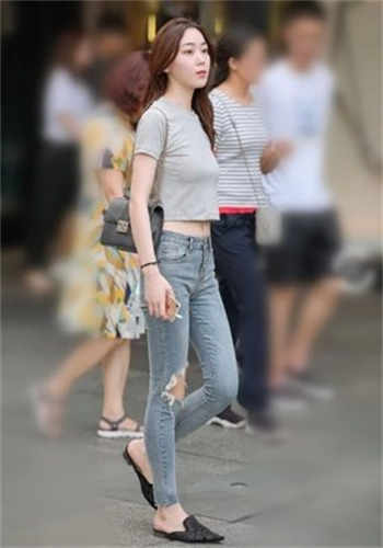 艾滋女朱力亚还活着吗