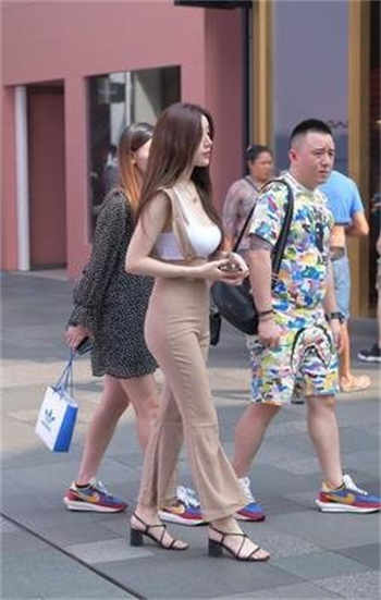 浑然心动墨少的小妻子
