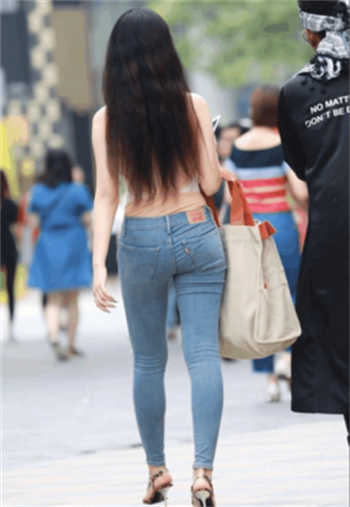 蜜桃影像果冻传媒