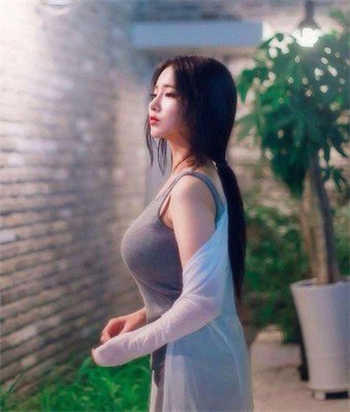 甜甜的小丫头时婉战霆琛